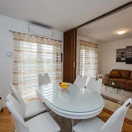 Ana Apartament *