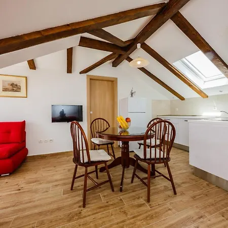 Ana Apartament *